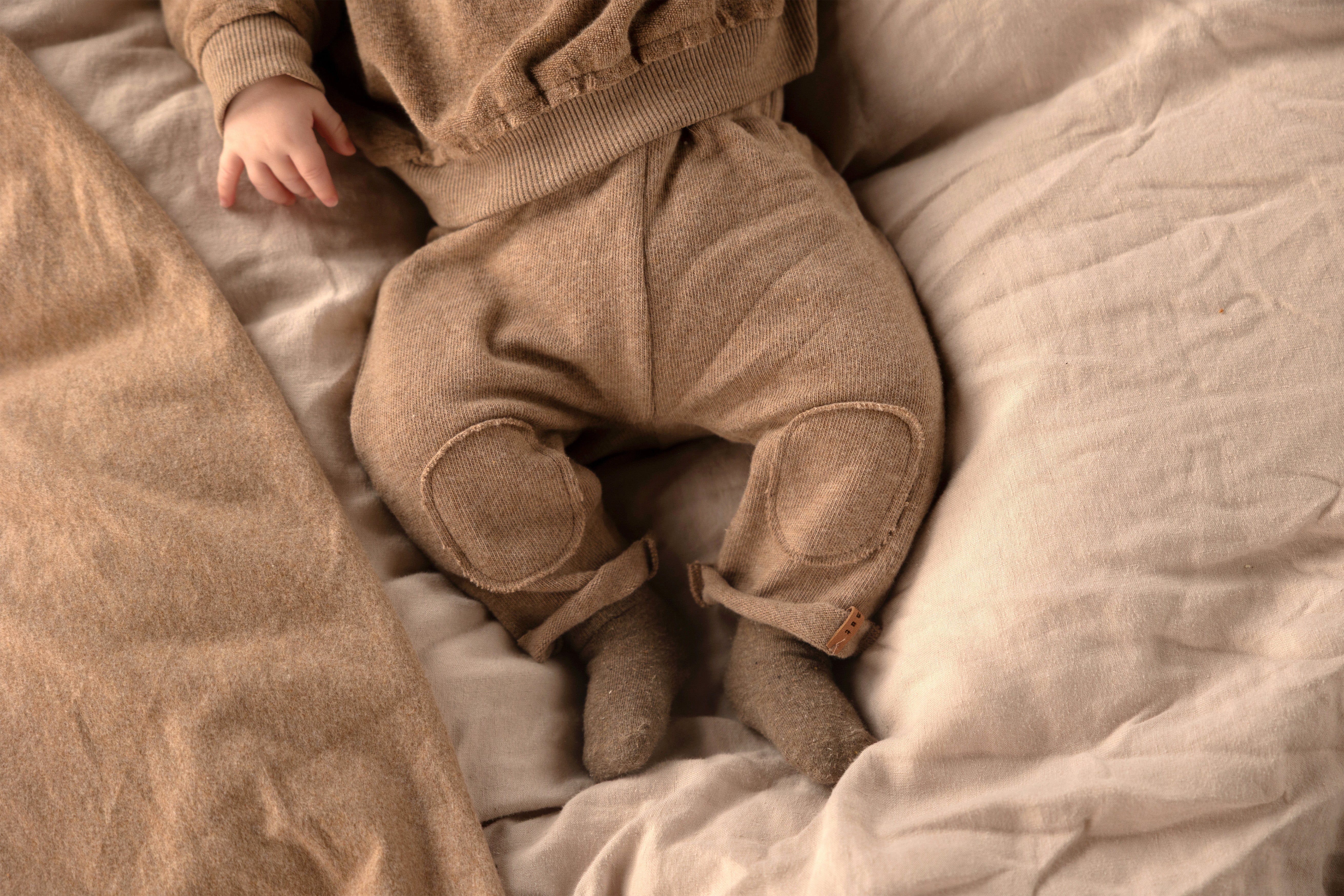 Baby Rompers & Hats – Nixnut